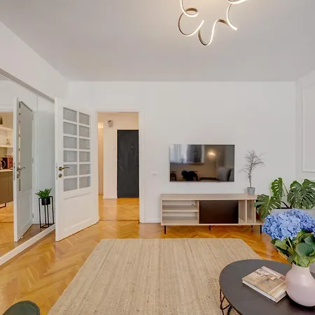 Royal Palace - Center - Rh Living Apartament